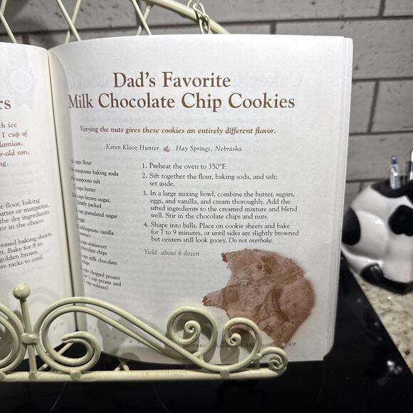 101 Perfect Chocolate Chip Cookies: 101 Melt-in-Your-Mouth Recipes by Gwen W. St - Picture 9 of 9